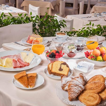 Hotel Rocce Sarde San Pantaleo Eksteriør bilde