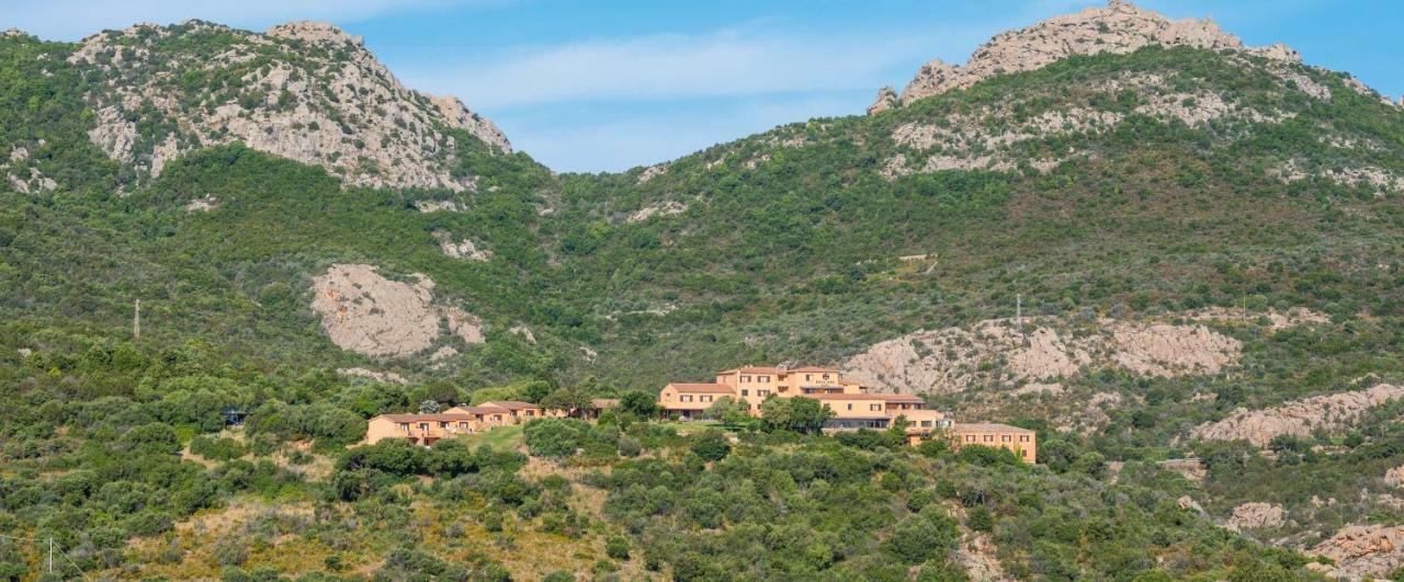 Hotel Rocce Sarde San Pantaleo Eksteriør bilde