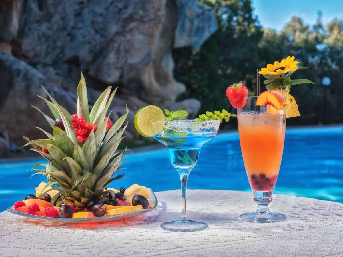 Hotel Rocce Sarde San Pantaleo Eksteriør bilde