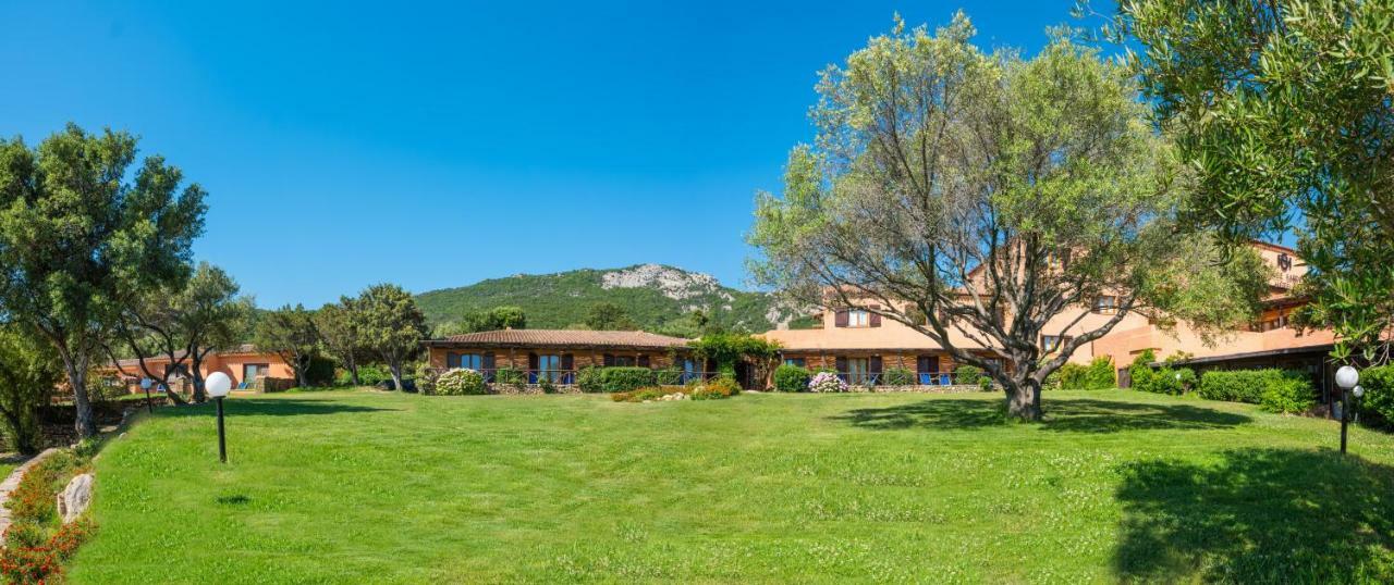 Hotel Rocce Sarde San Pantaleo Eksteriør bilde