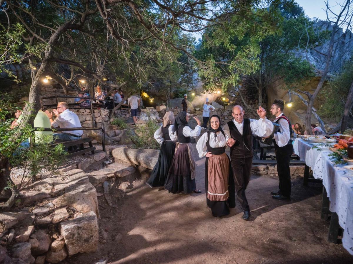 Hotel Rocce Sarde San Pantaleo Eksteriør bilde