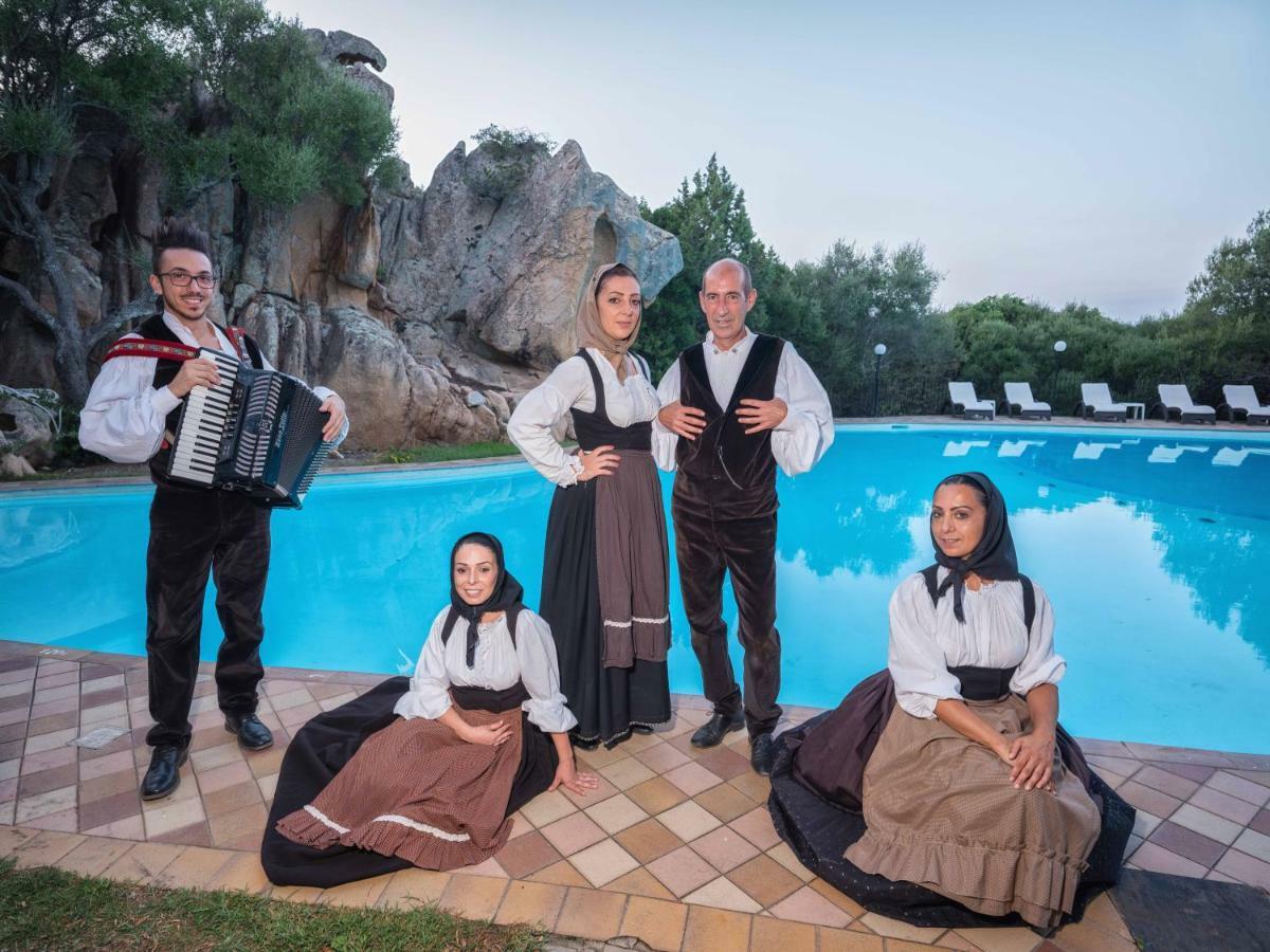Hotel Rocce Sarde San Pantaleo Eksteriør bilde